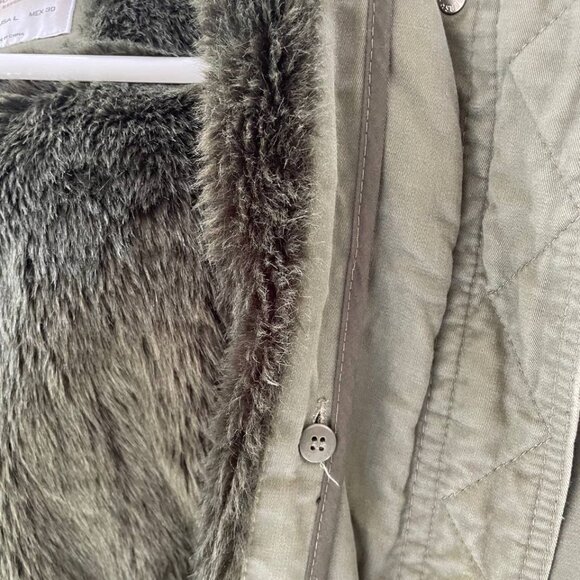 Bershka winter/fall Jacket | snow ski  coat size large | removeable lining - Picture 11 of 12